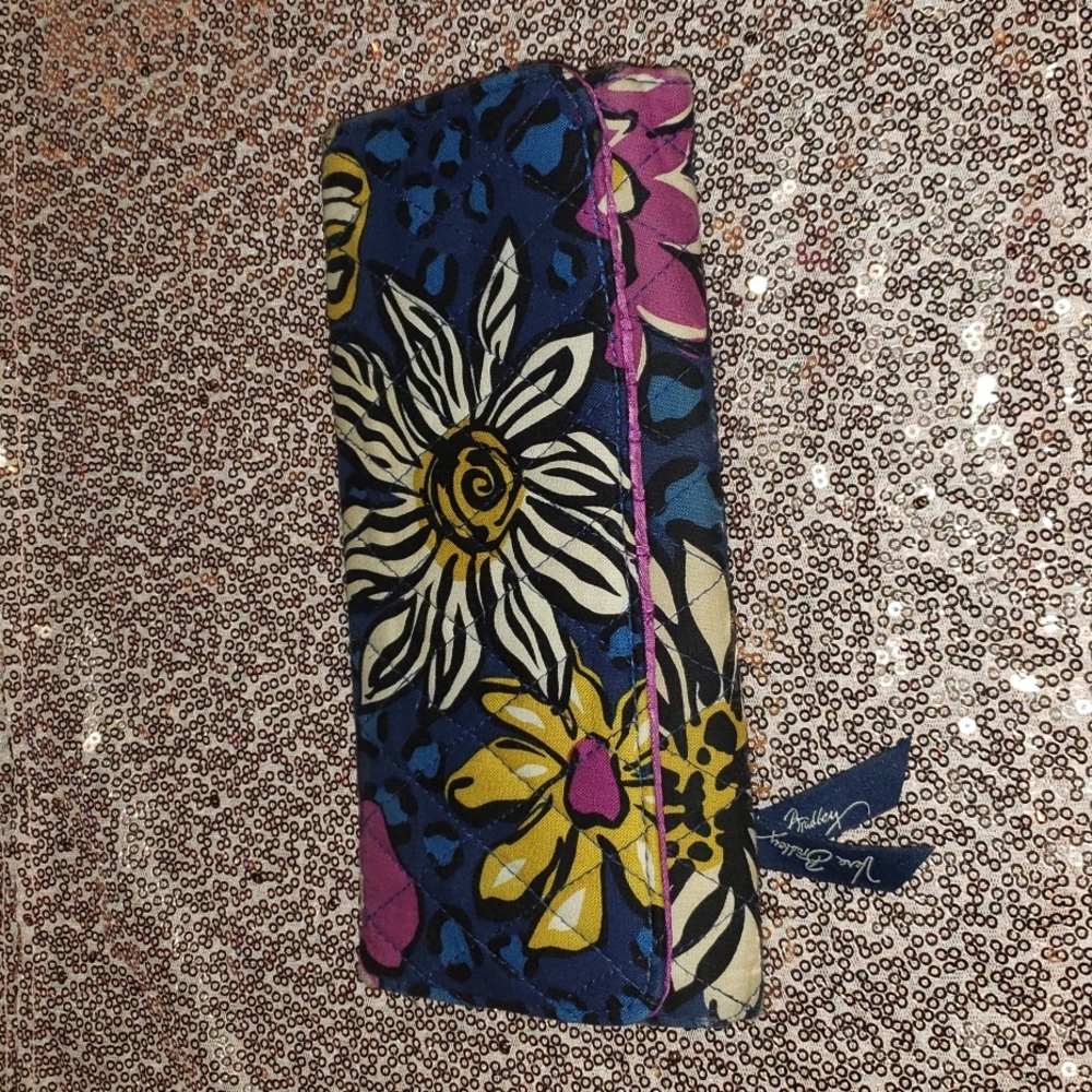 Vera Bradley Magnetic Closure Wallet